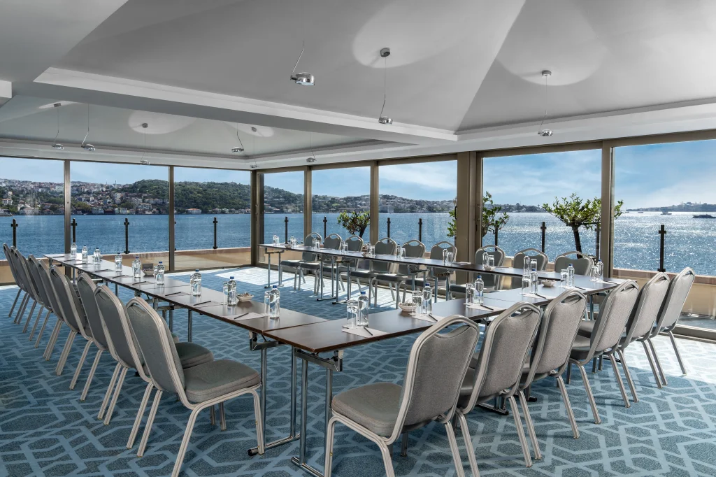 Radisson Blu Bosphorus-PUPA U WEST