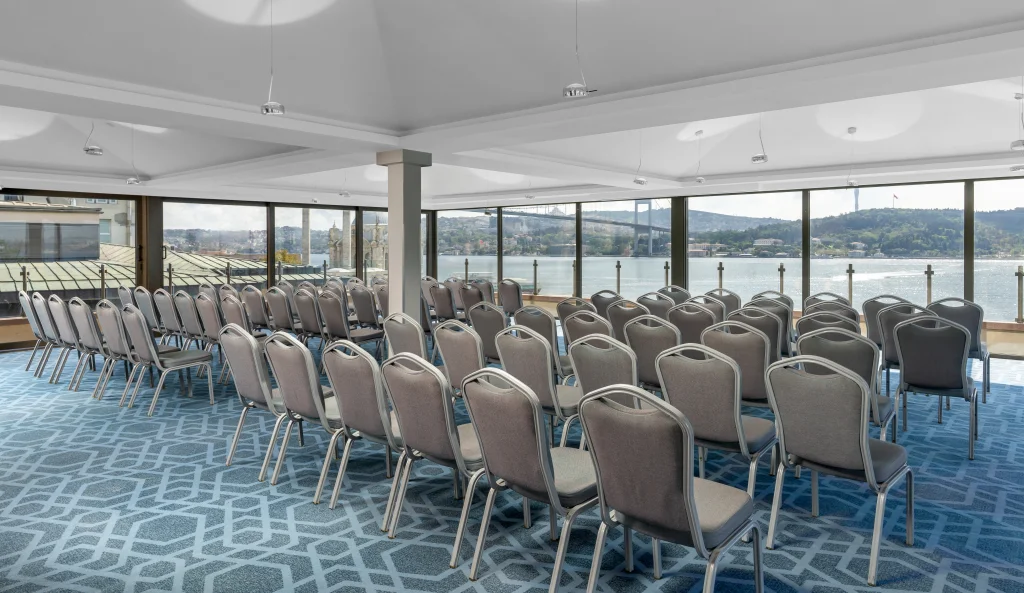 Radisson Blu Bosphorus-Pupa Theatre