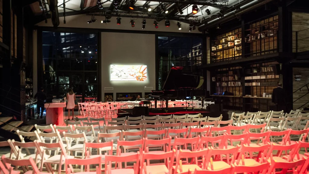 Warehouse_Grand Hall-13